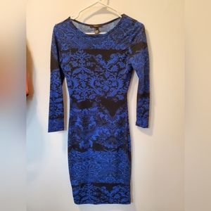 Blue long-sleeved dress